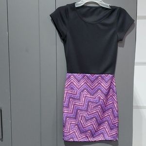 Short sleeve mini dress